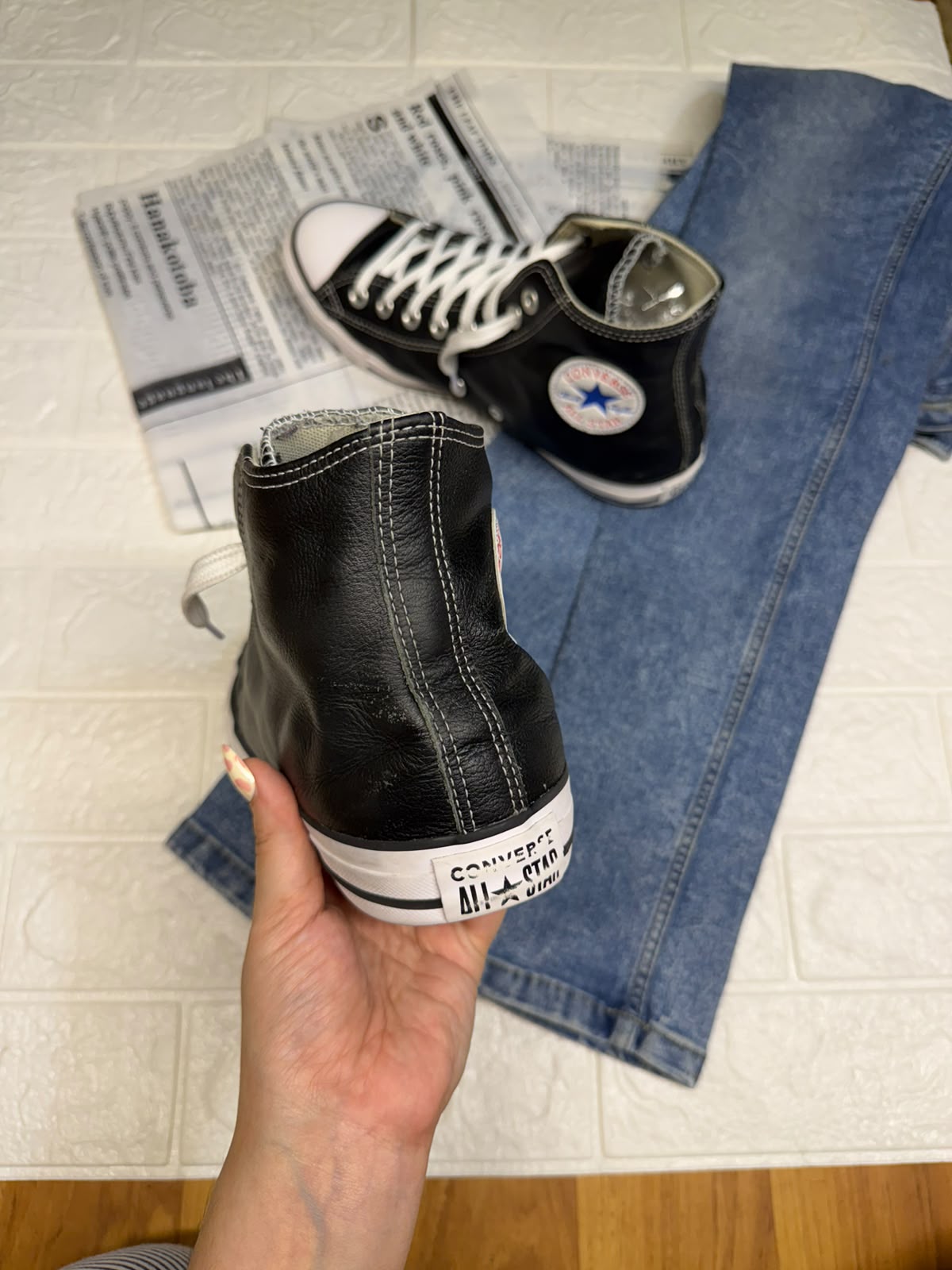 Black leather high rise converse
