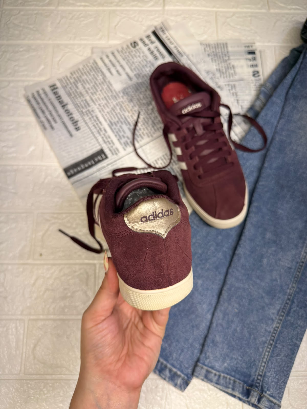 Burgundy low rise adidas