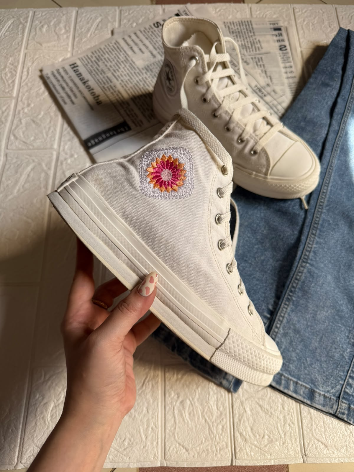 White flower high rise platform