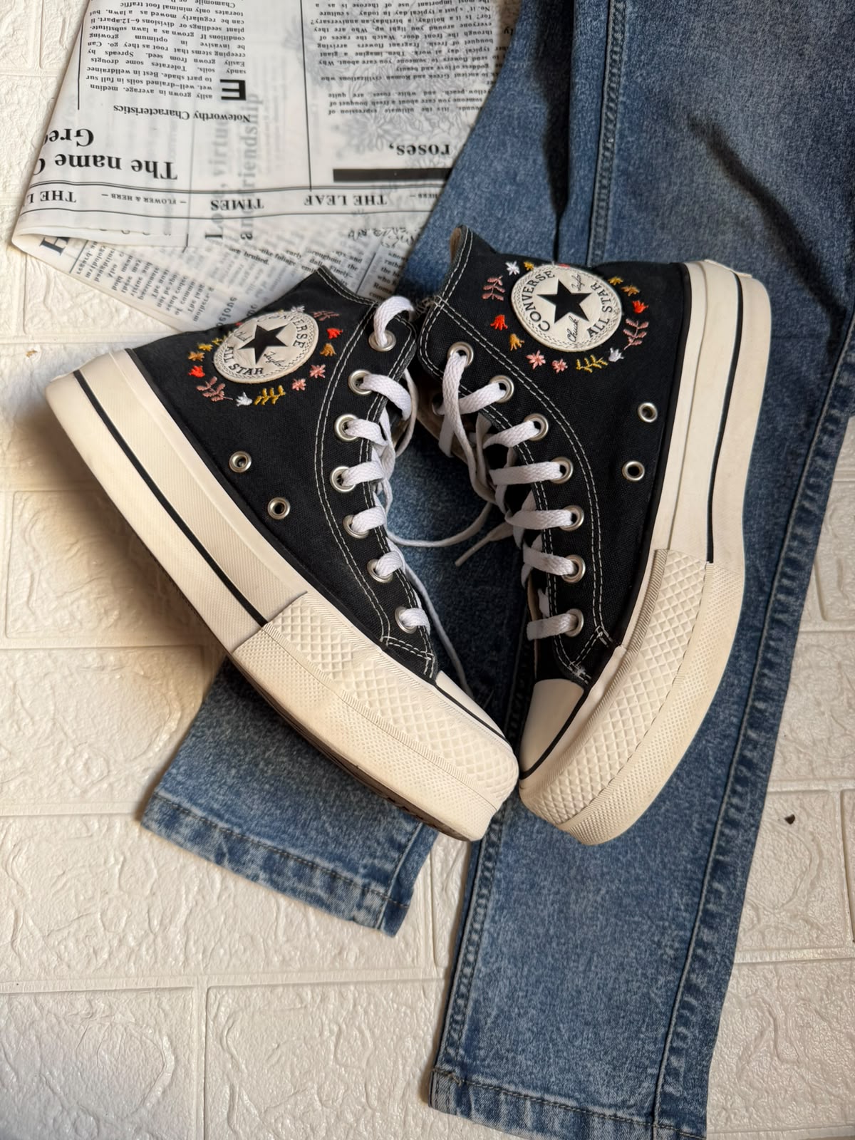 Black embroidery high rise platform