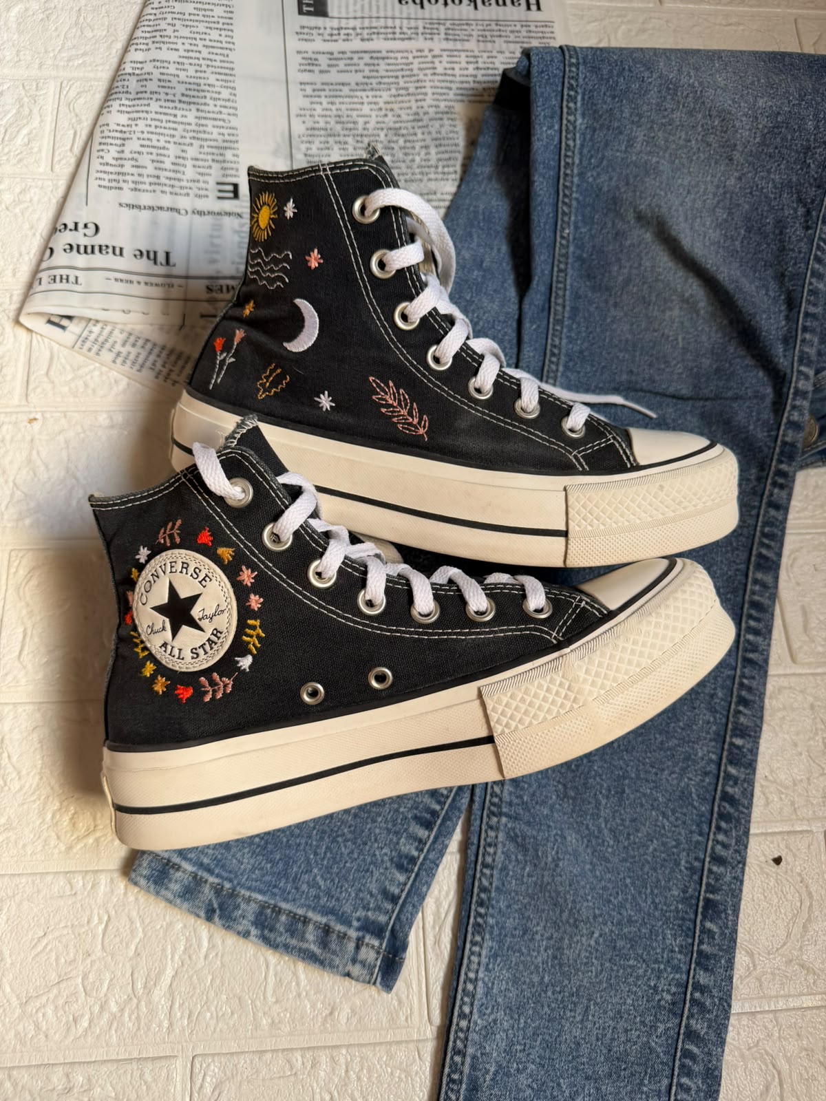 Black embroidery high rise platform