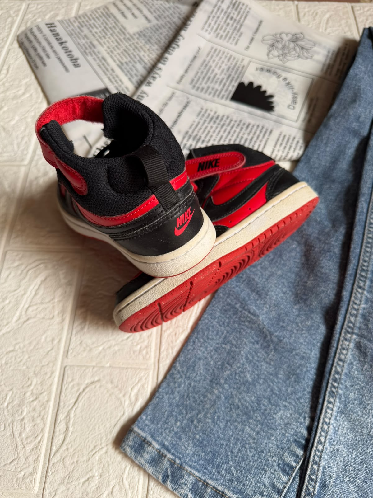 Nike court borough mid 2