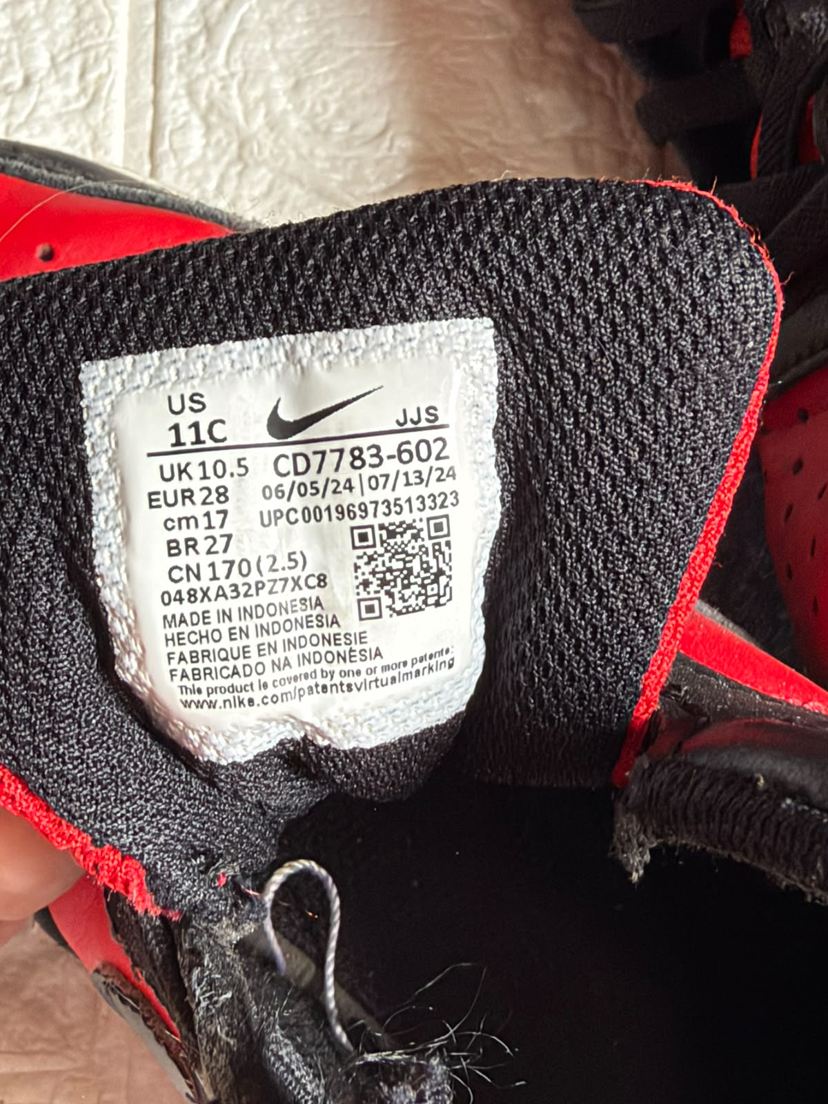 Nike court borough mid 2