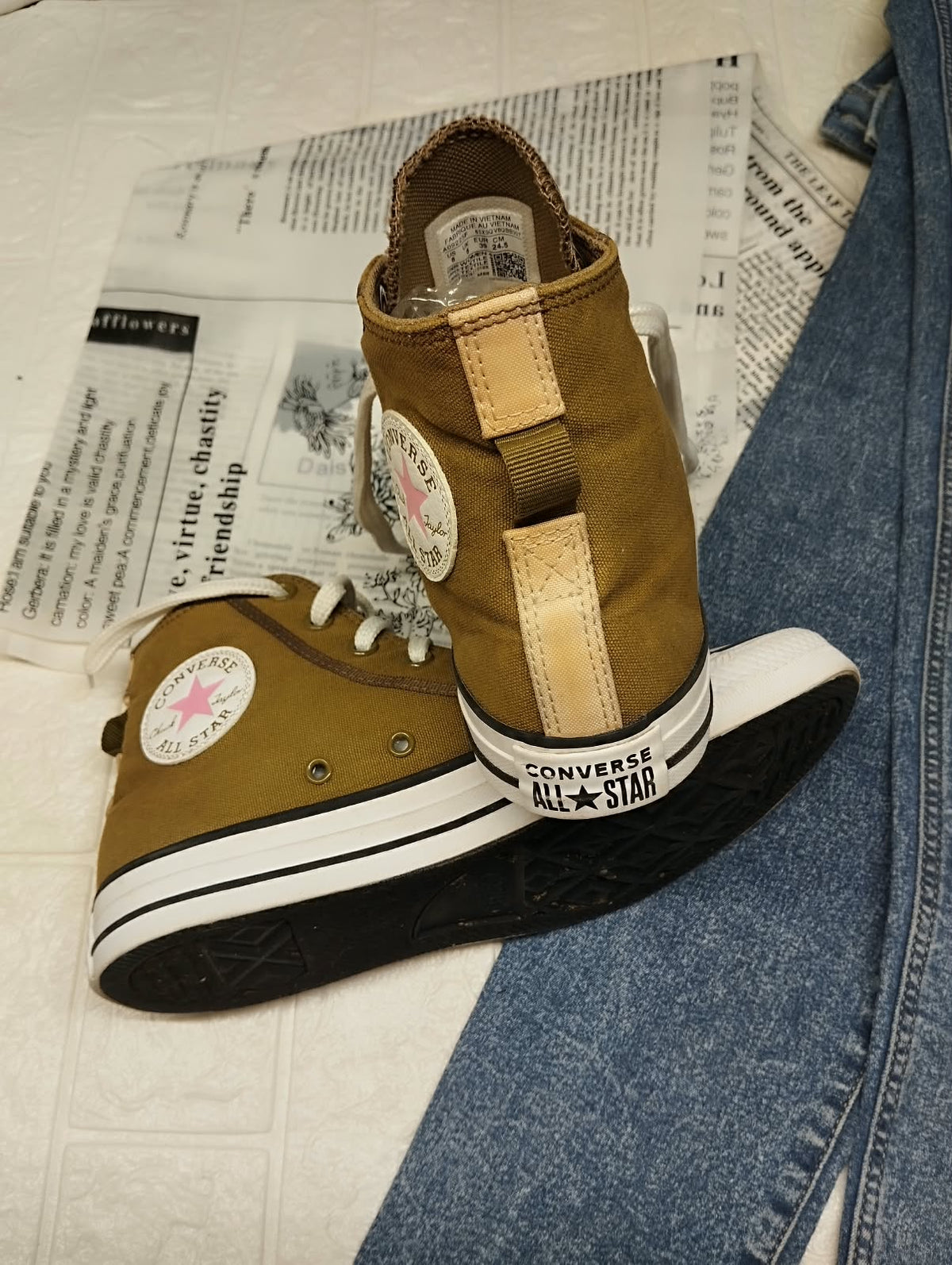 Olive green And Pink High Rise Converse