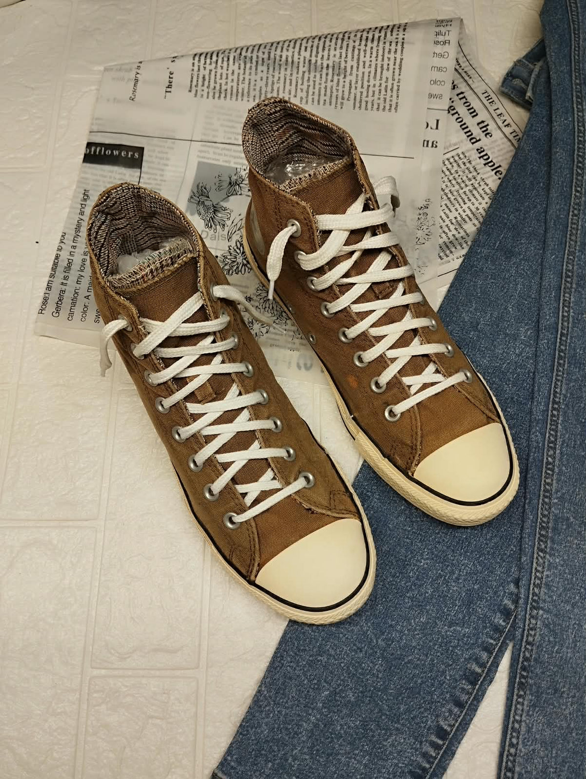 Versatile Brown High Rise Converse