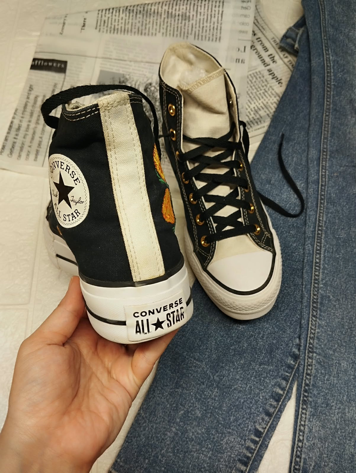 Embroidered High Rise Converse