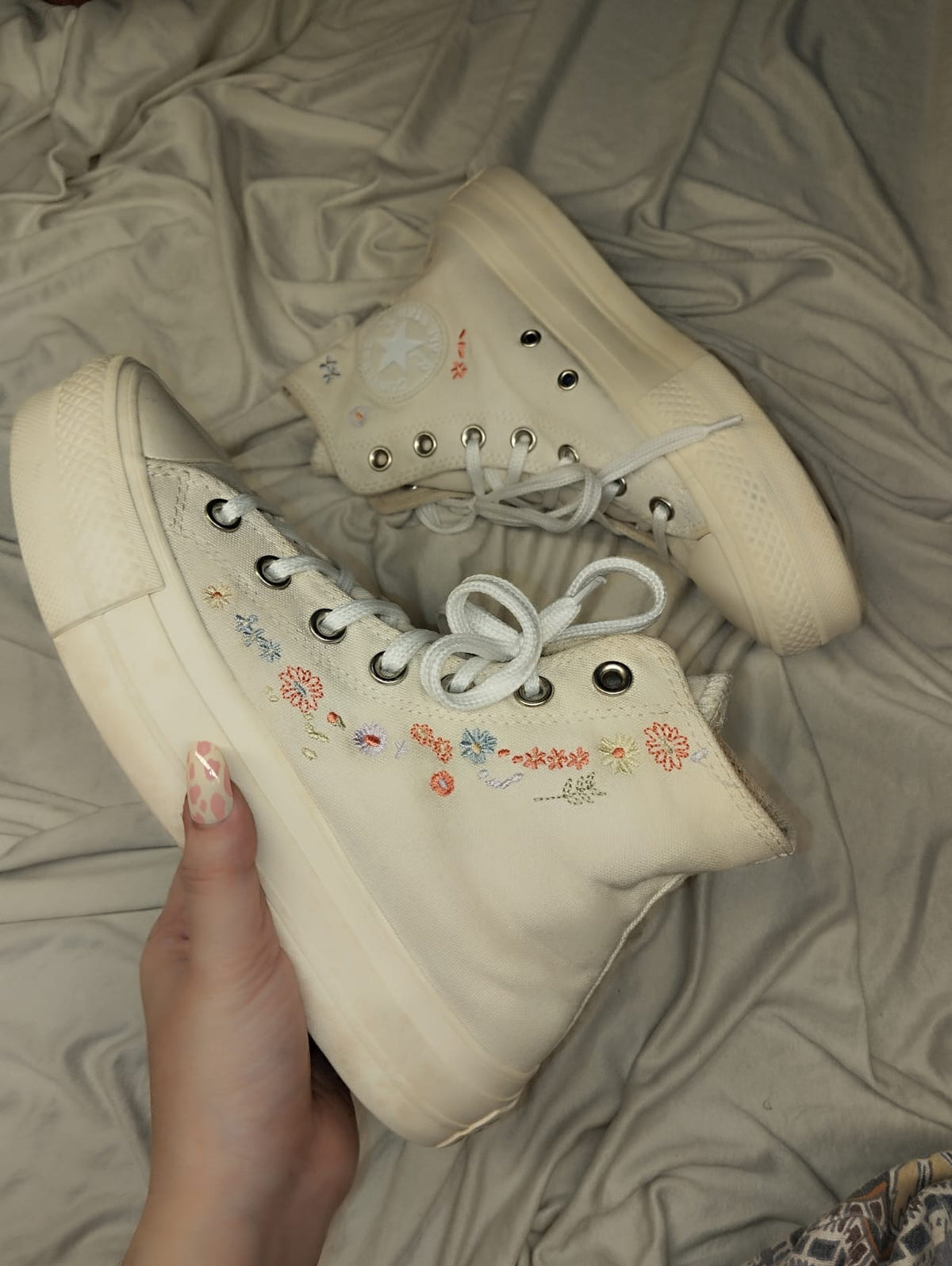 White embroidery high rise converse