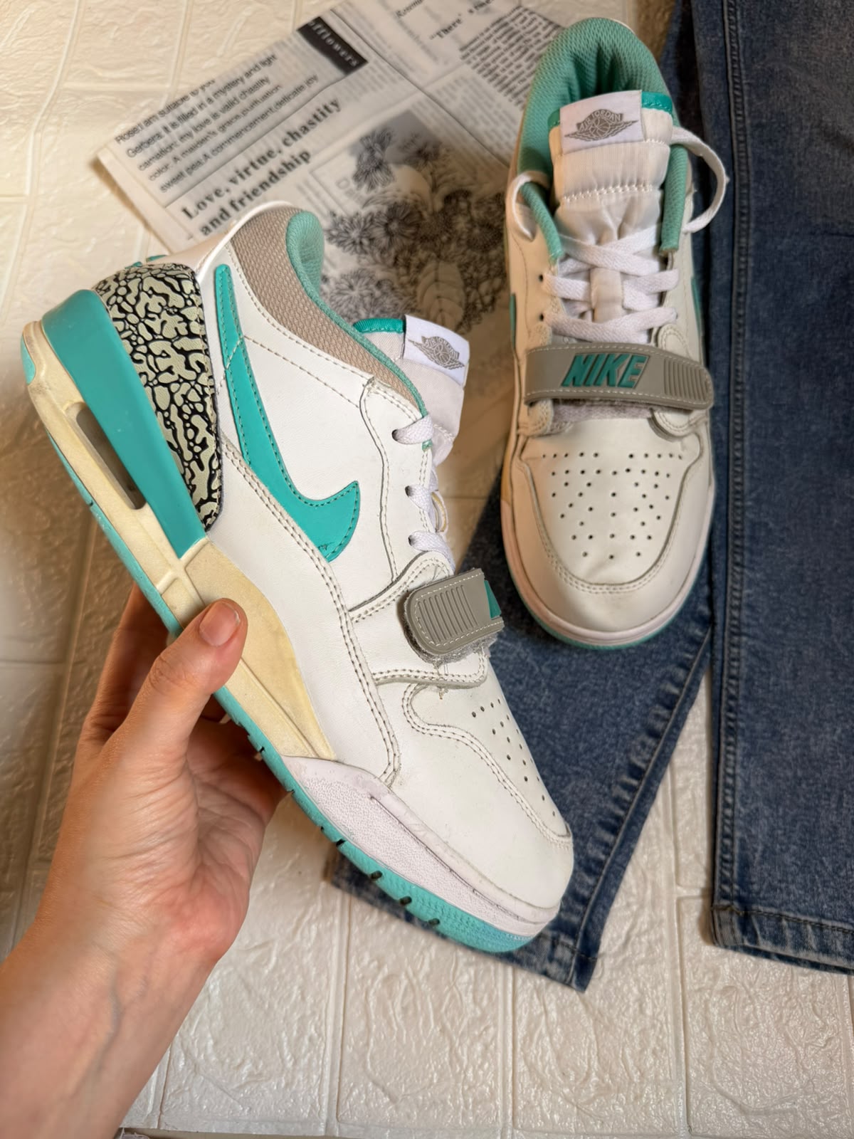 Jordan Legacy 312 Low White Turquois.