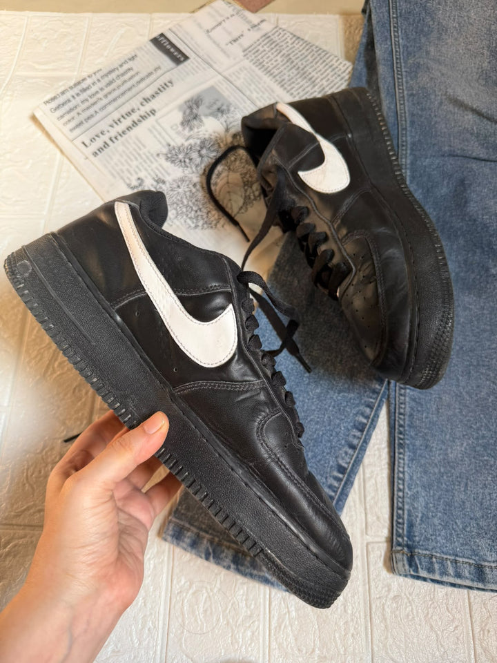 Nike Air Force 1 '07.