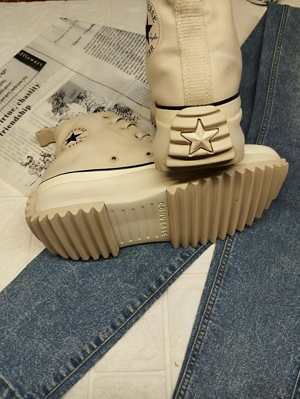 Cream Chunky HighRise