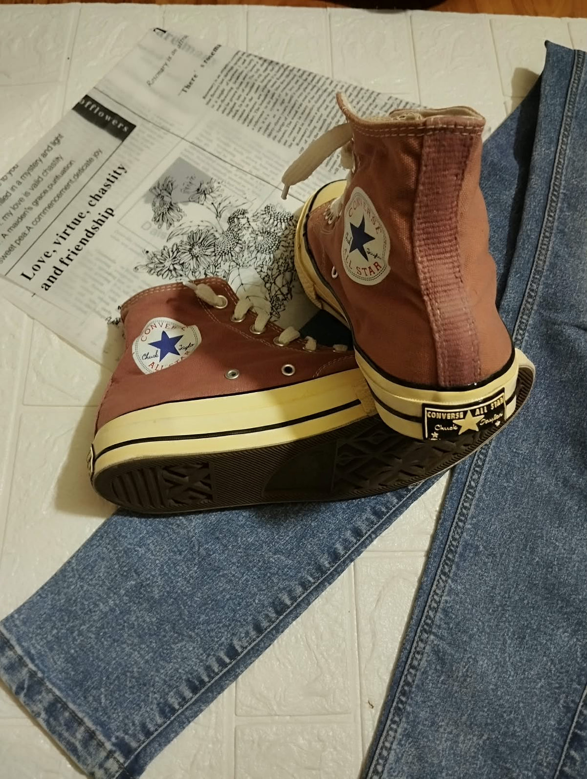 Muave High Rise Converse.