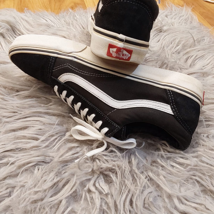 Black low rise vans OG