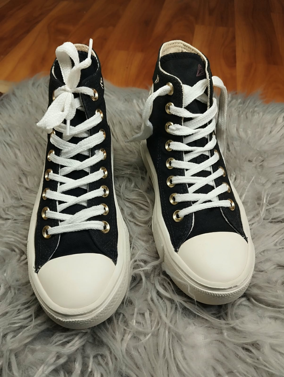 Black Embroidered 3 Converse