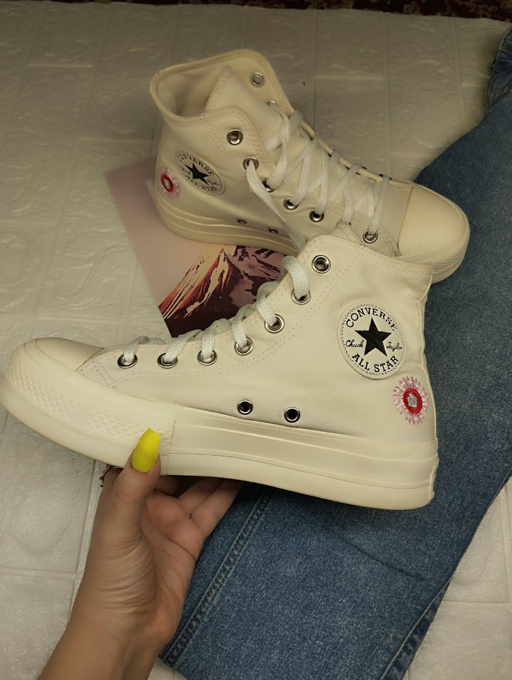 White Embroidered 1 Converse