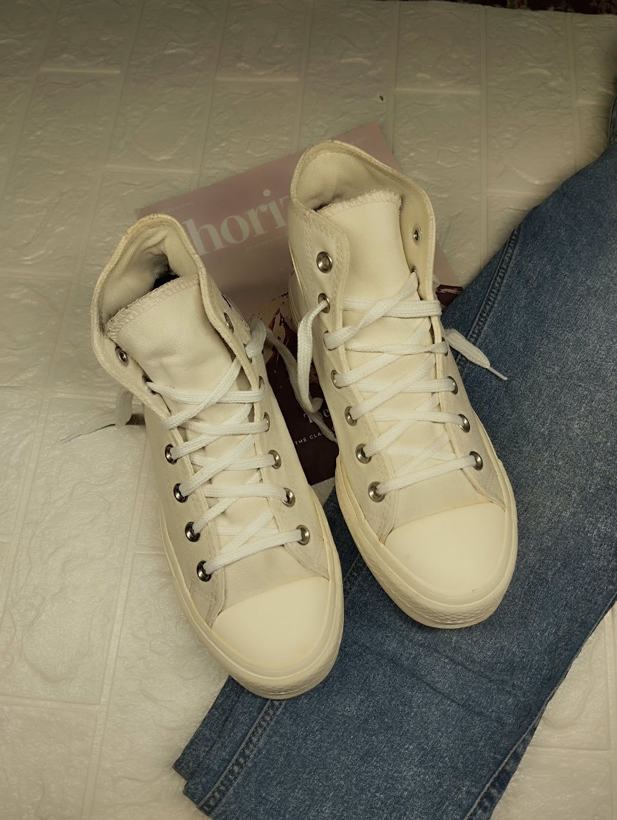 White Embroidered 1 Converse