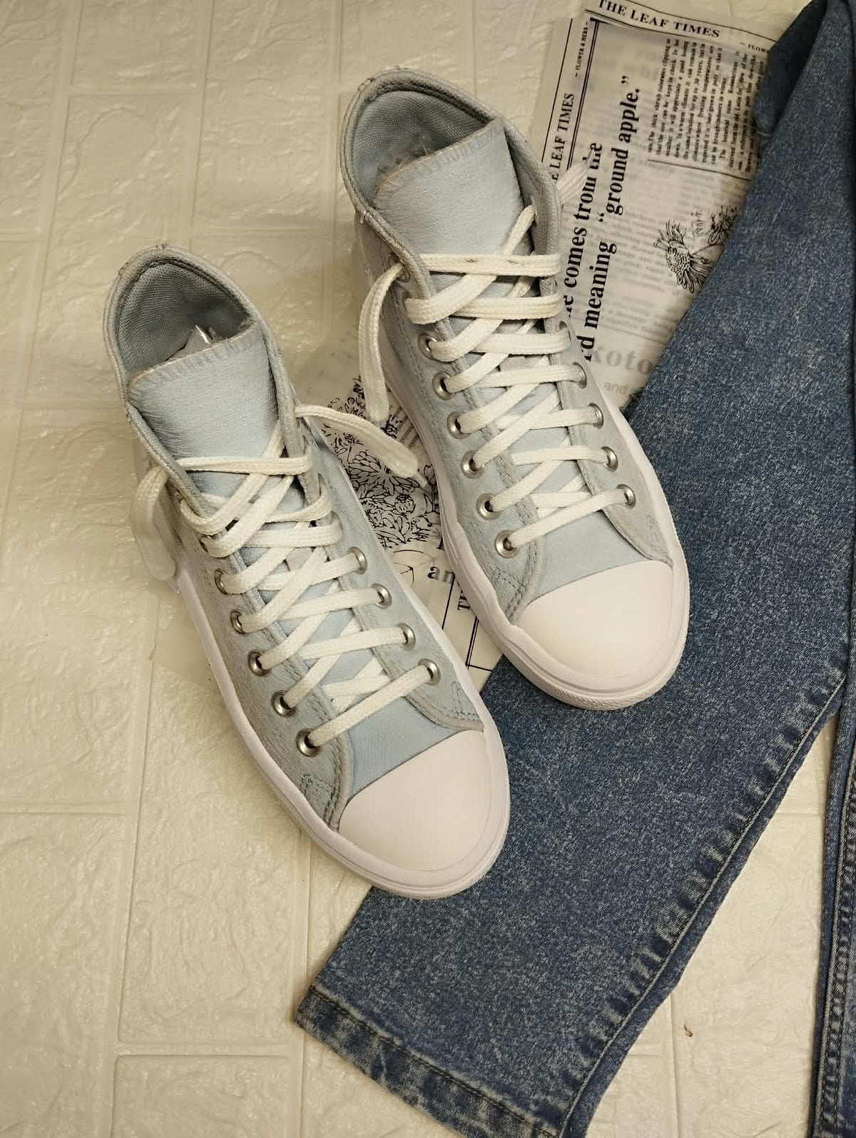Sky Blue Wave Converse