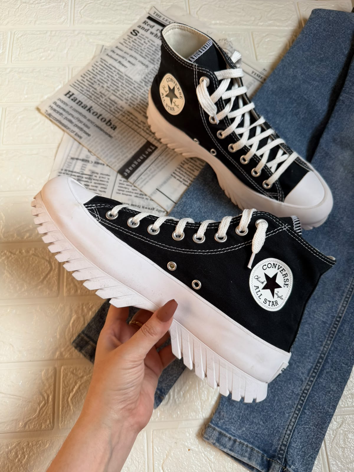 Black Zigzag Chunky HighRise Converse