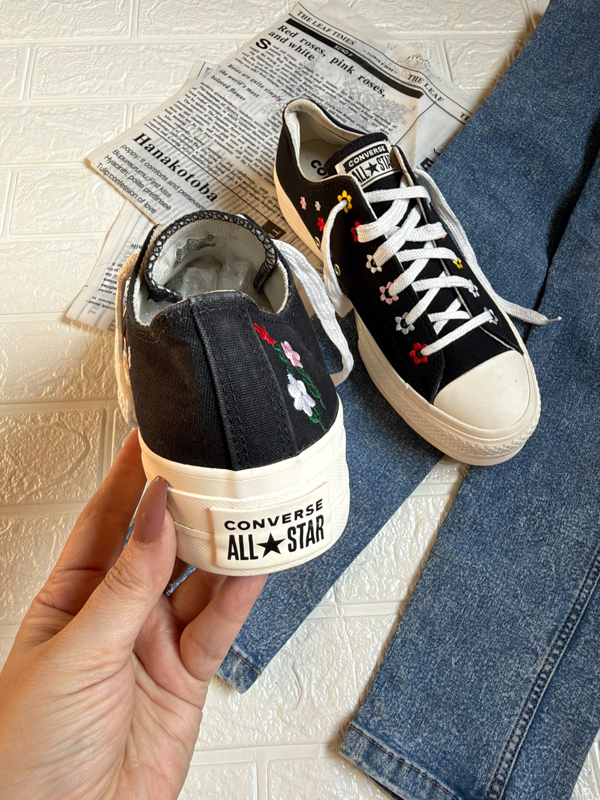 Black Flower Lowtop Converse