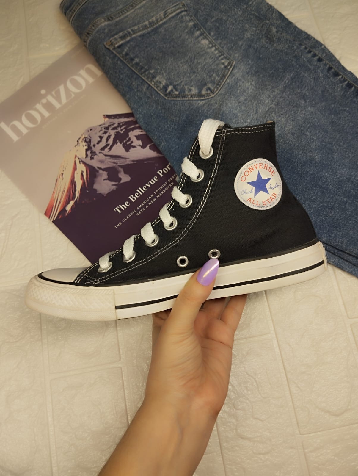 Black high rise converse