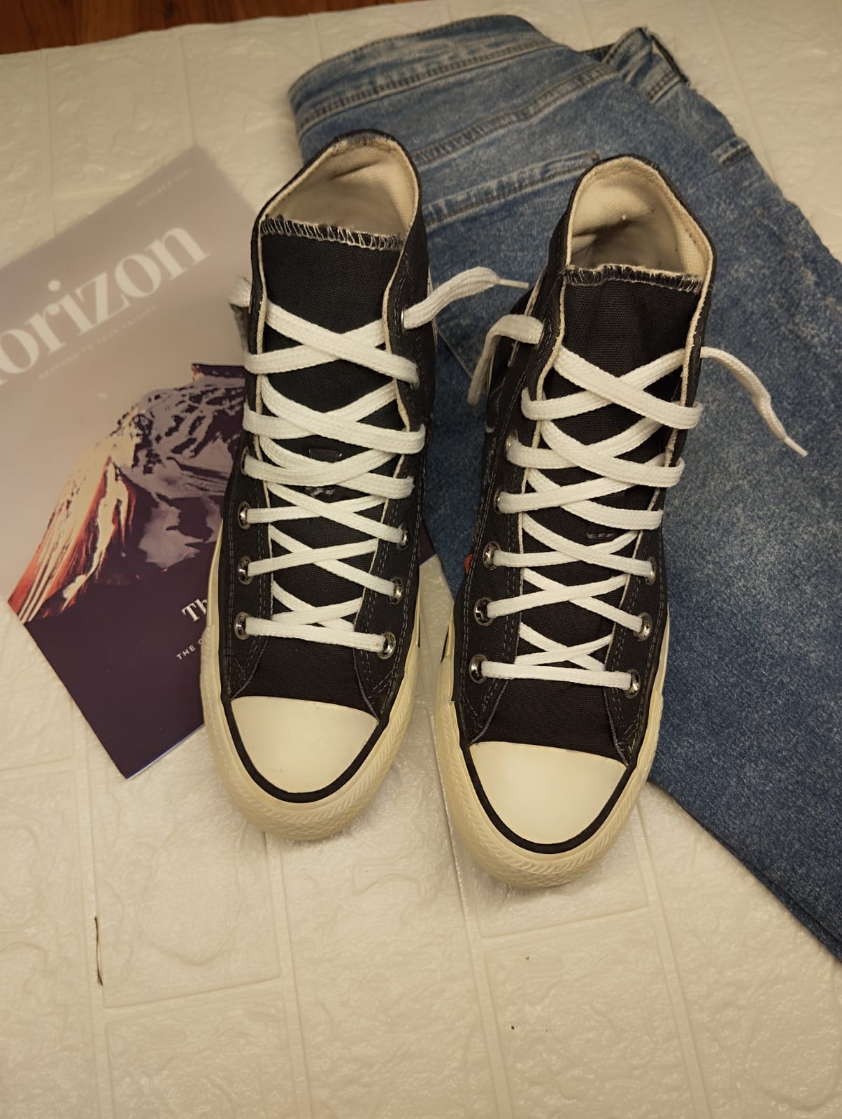 Black heart high rise converse