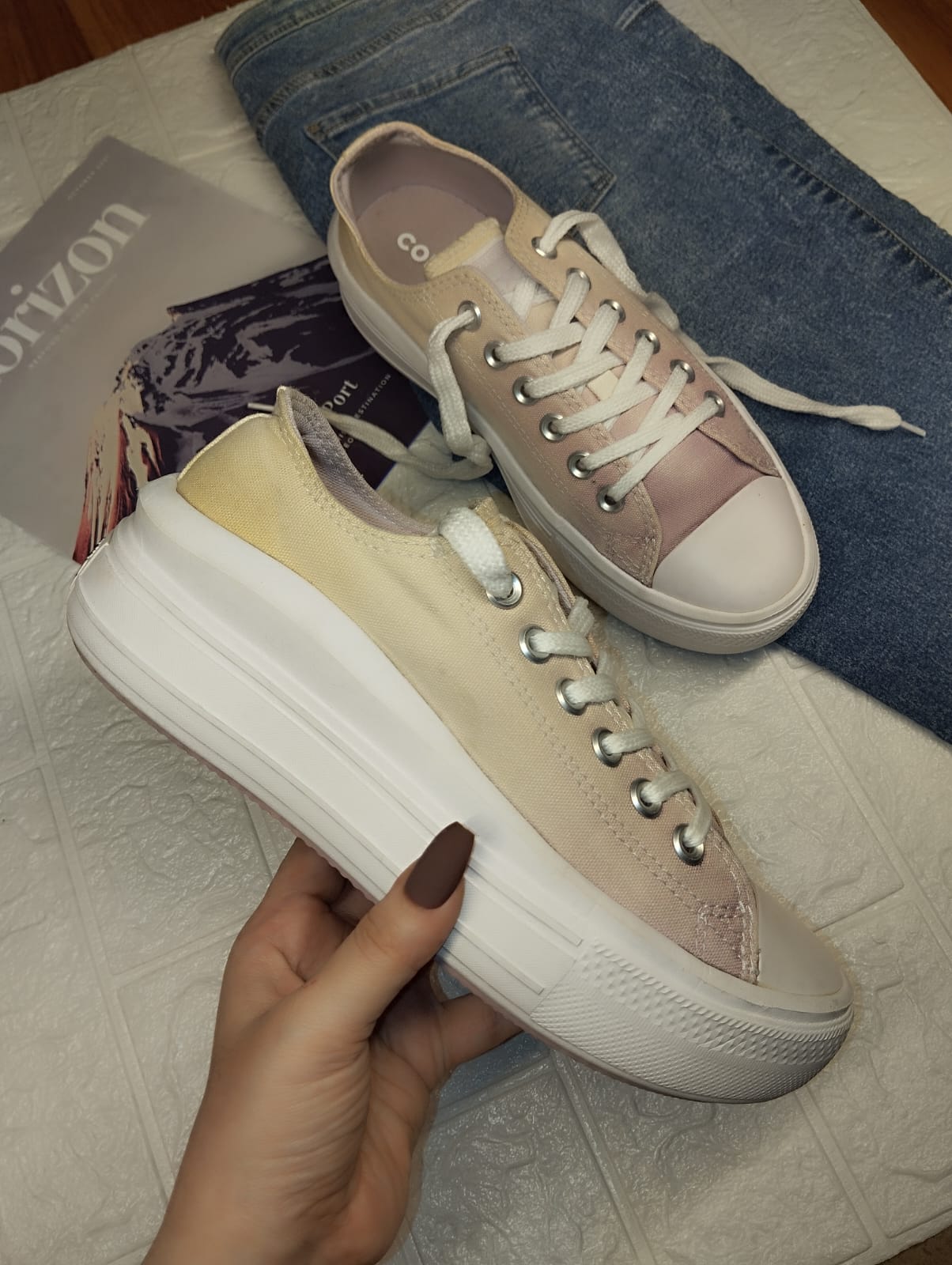 Pink and white low rise wave platform