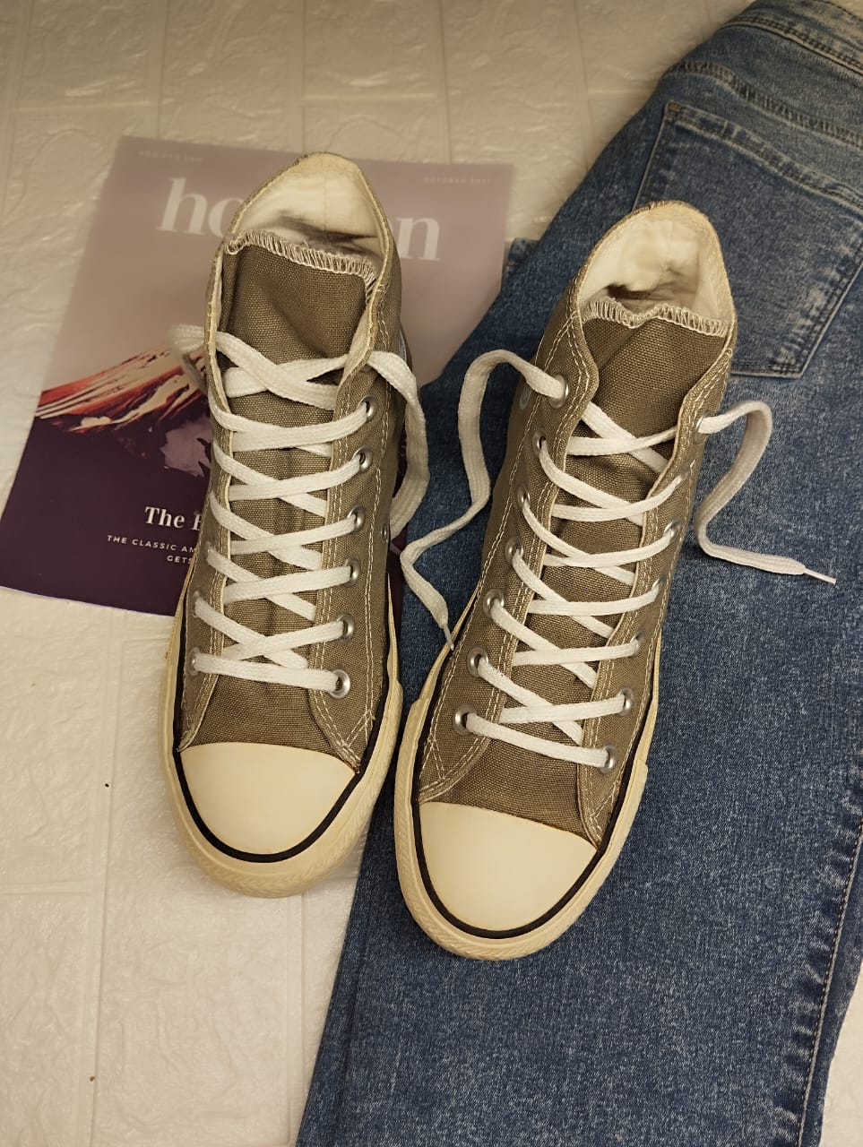 Green high rise converse