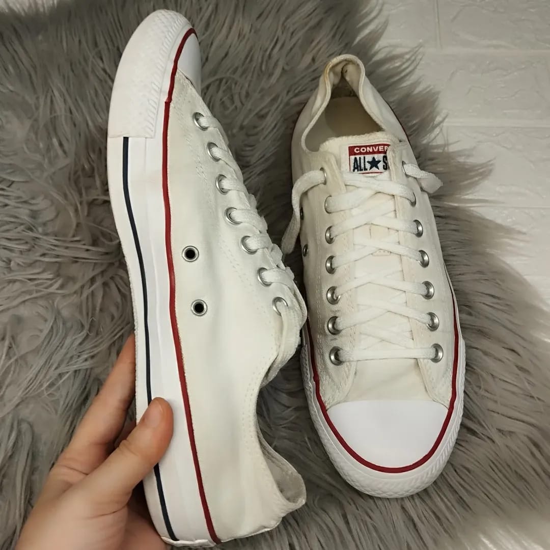 White low rise converse