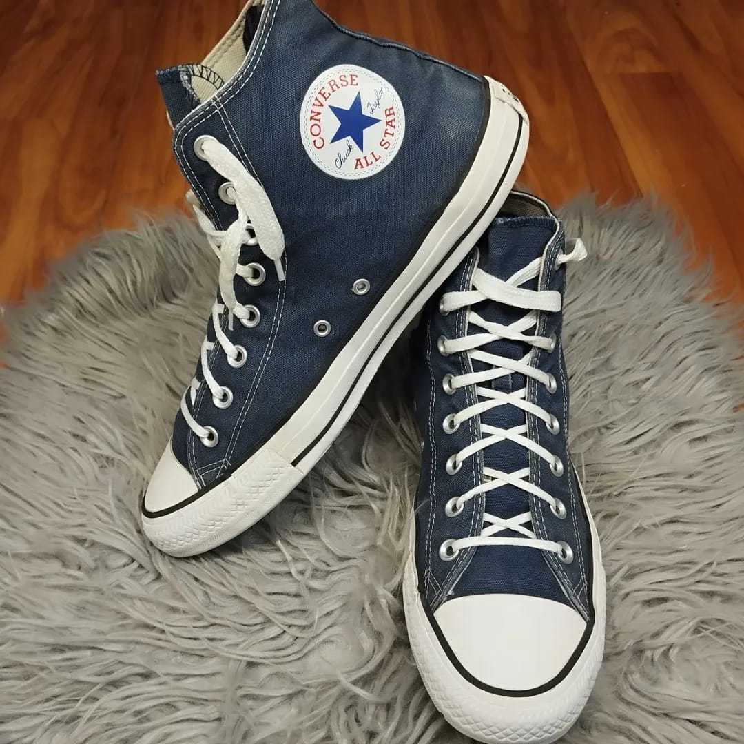 Navy blue high rise converse OG