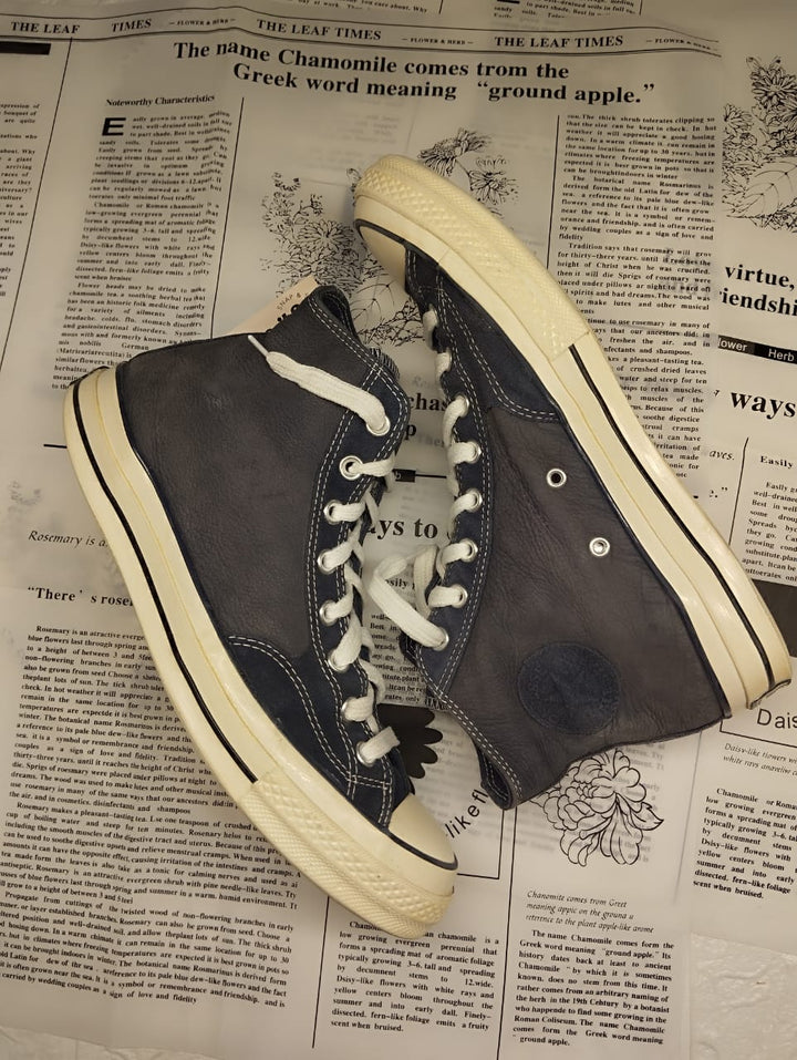 Navy blue high rise taylor chuck